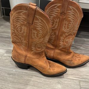 Durango tan cowboy boots.